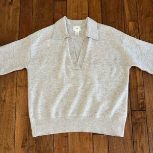 H&M Gray V-Neck Sweater